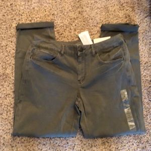 Woman’s American eagle Tom girl stretch size 8